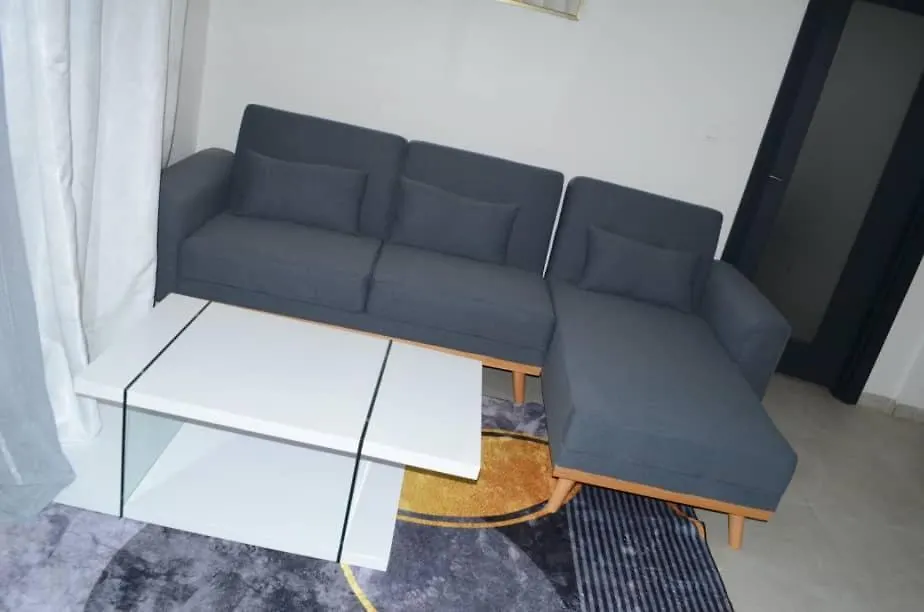 Studio Meuble Zone B Pres Du Point E Dakar
