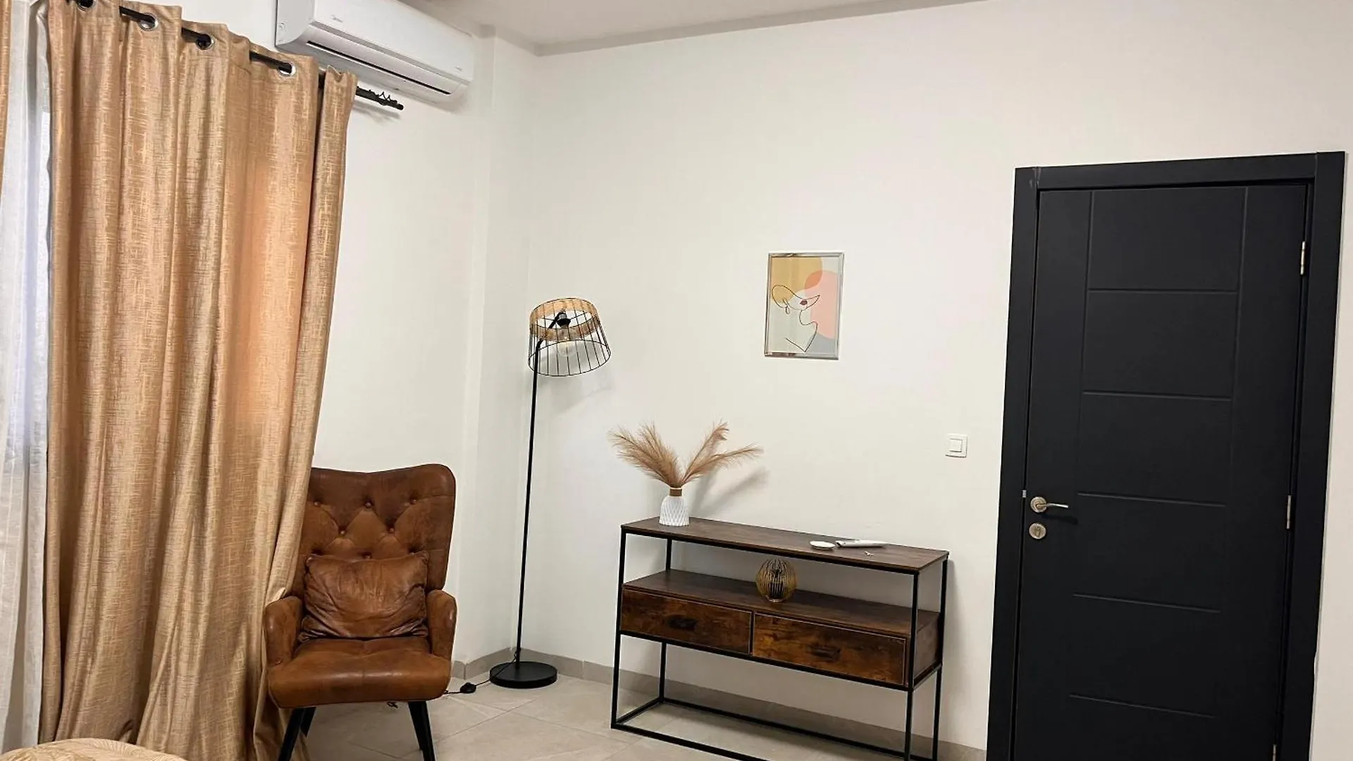 Apartment Studio Meuble Zone B Pres Du Point E Dakar
